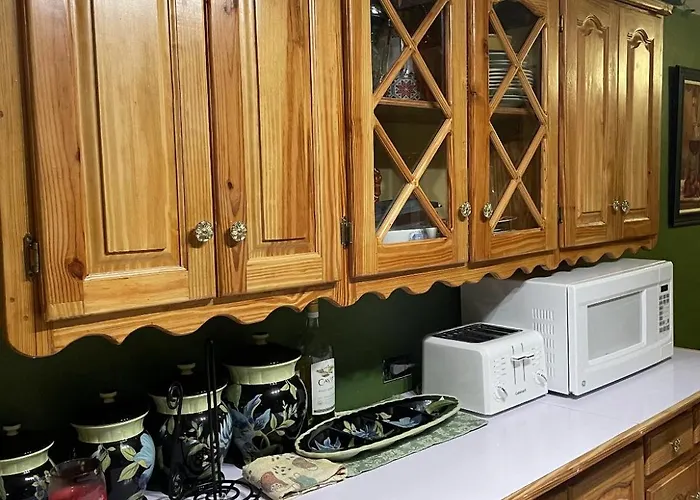 Jade Coast Getaway Near Guest house *